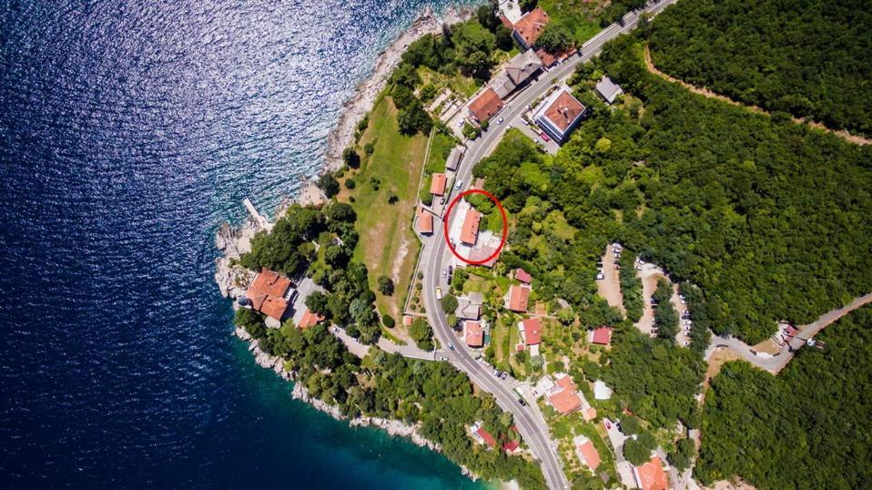 Bed And Breakfast Villa Maria Ловран Экстерьер фото
