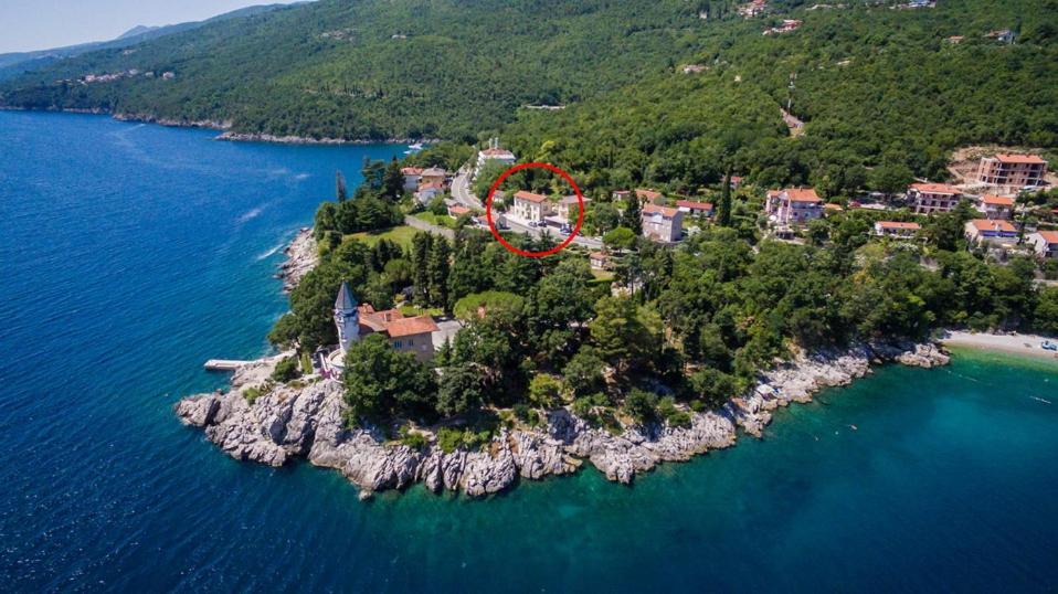 Bed And Breakfast Villa Maria Ловран Экстерьер фото