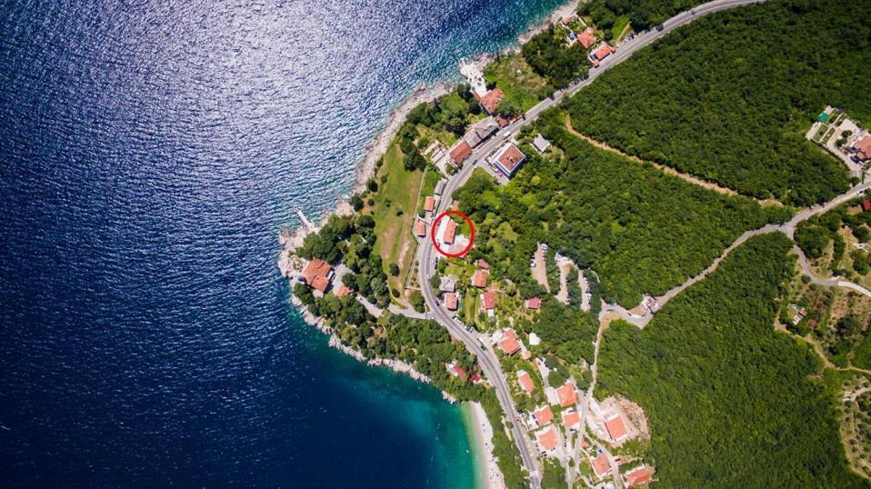 Bed And Breakfast Villa Maria Ловран Экстерьер фото